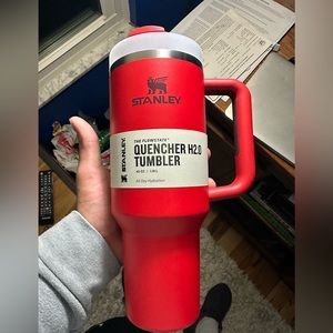 Brand new Stanley lava h2.0 40oz quencher